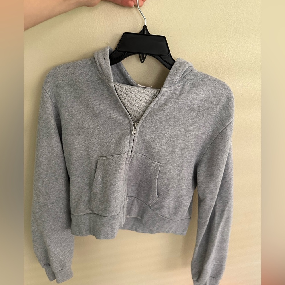 Gray cropped hoodie